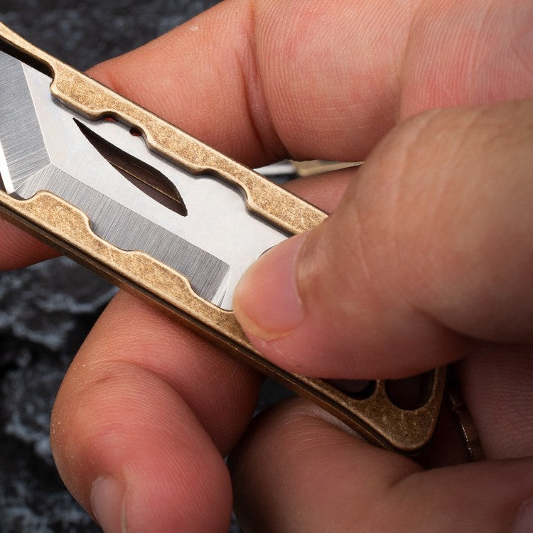 Outdoor Convenient Carry EDC Pocket Knife